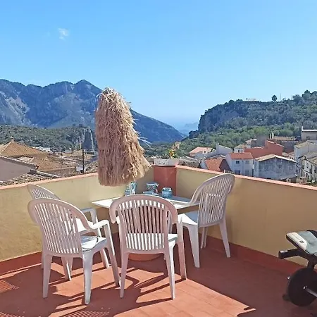 Casa De Paz Y Maison d'hôtes Tárbena